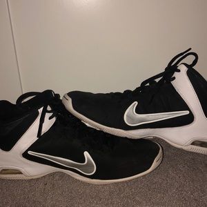 Black Women’s Nike Basketball Shoes